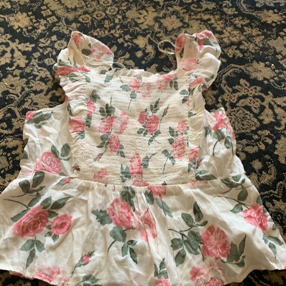 Please read description. NWT old navy top size XL - Picture 3 of 6